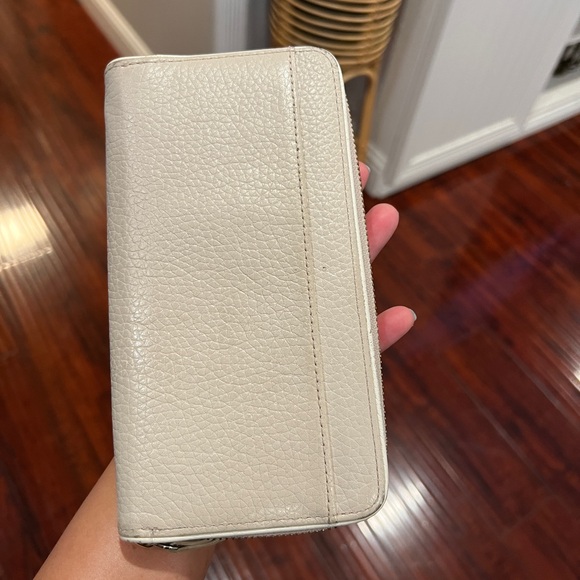 Kate Spade Wallet - Picture 8 of 16
